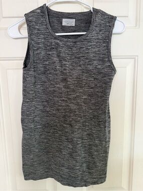Athleta Gray Sleeveless Active Tank  top  Size M